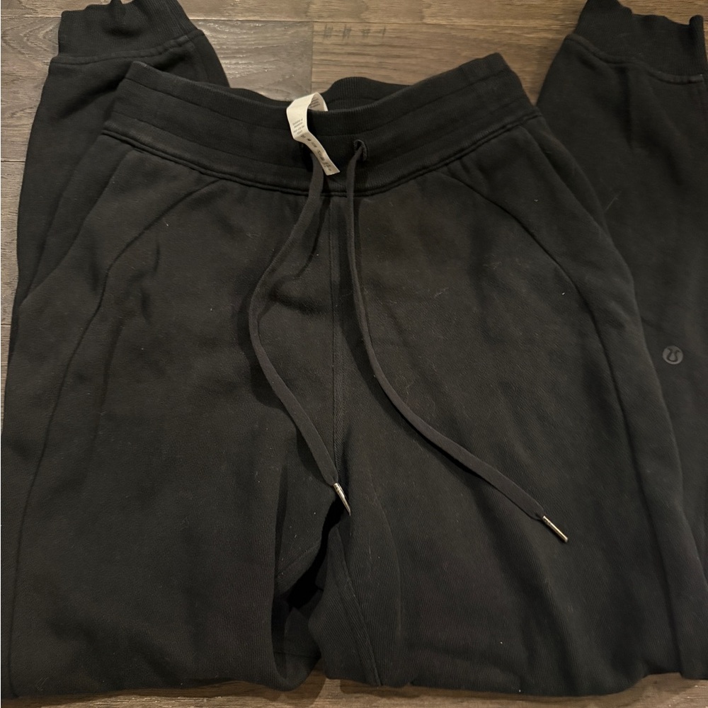Lululemon joggers